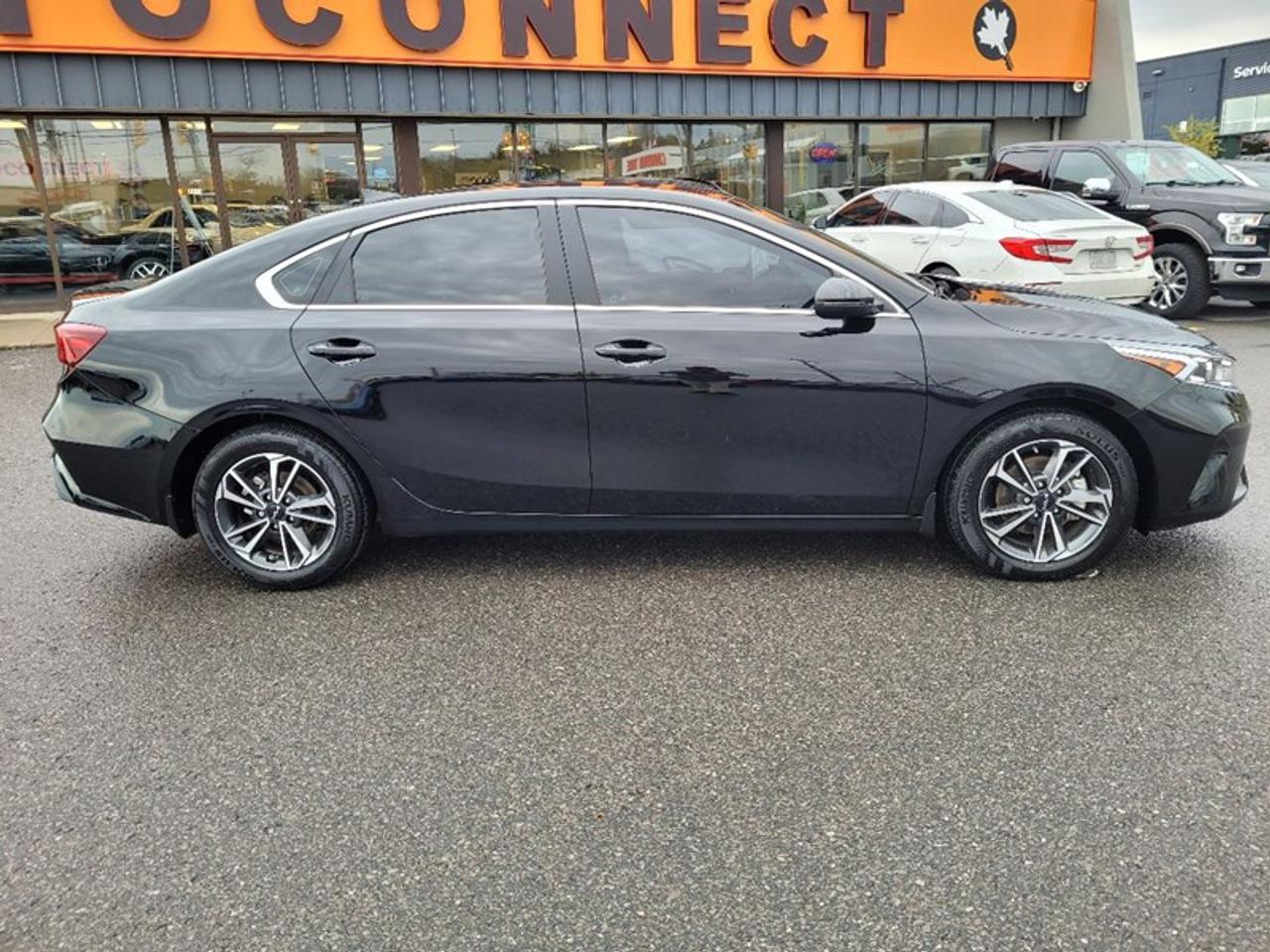 2023 Kia Forte EX Premium Photo