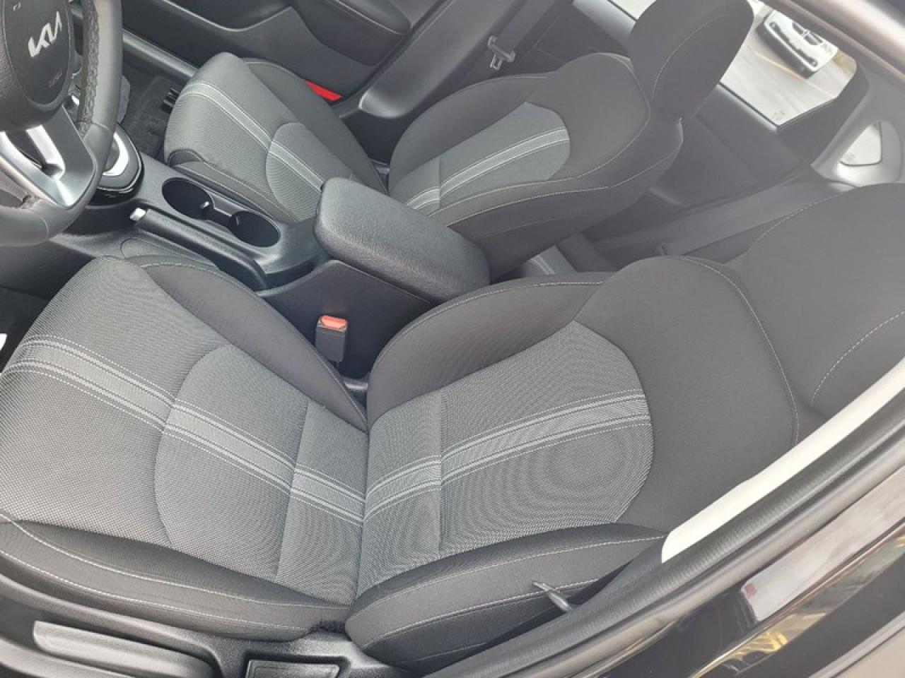 2023 Kia Forte EX Premium Photo