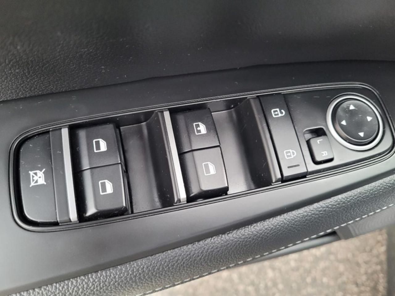 2023 Kia Forte EX Premium Photo