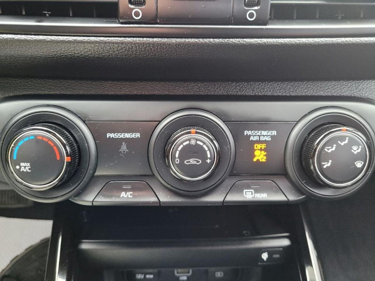 2023 Kia Forte EX Premium Photo