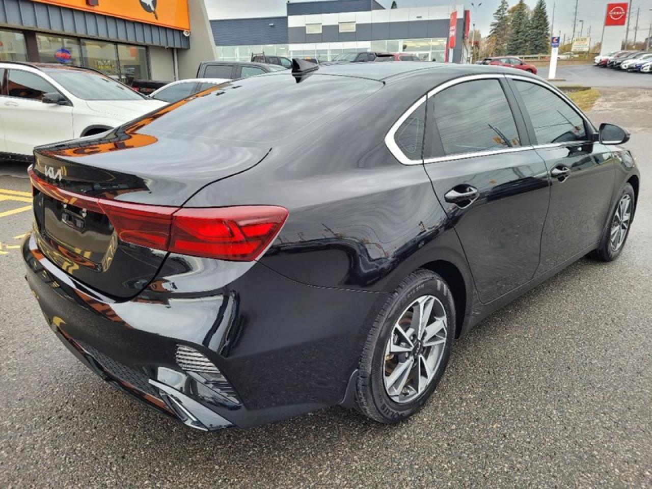 2023 Kia Forte EX Premium Photo