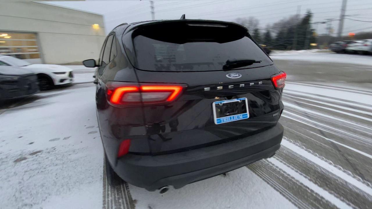 2026 Ford Escape Hybrid ST-LINE Photo