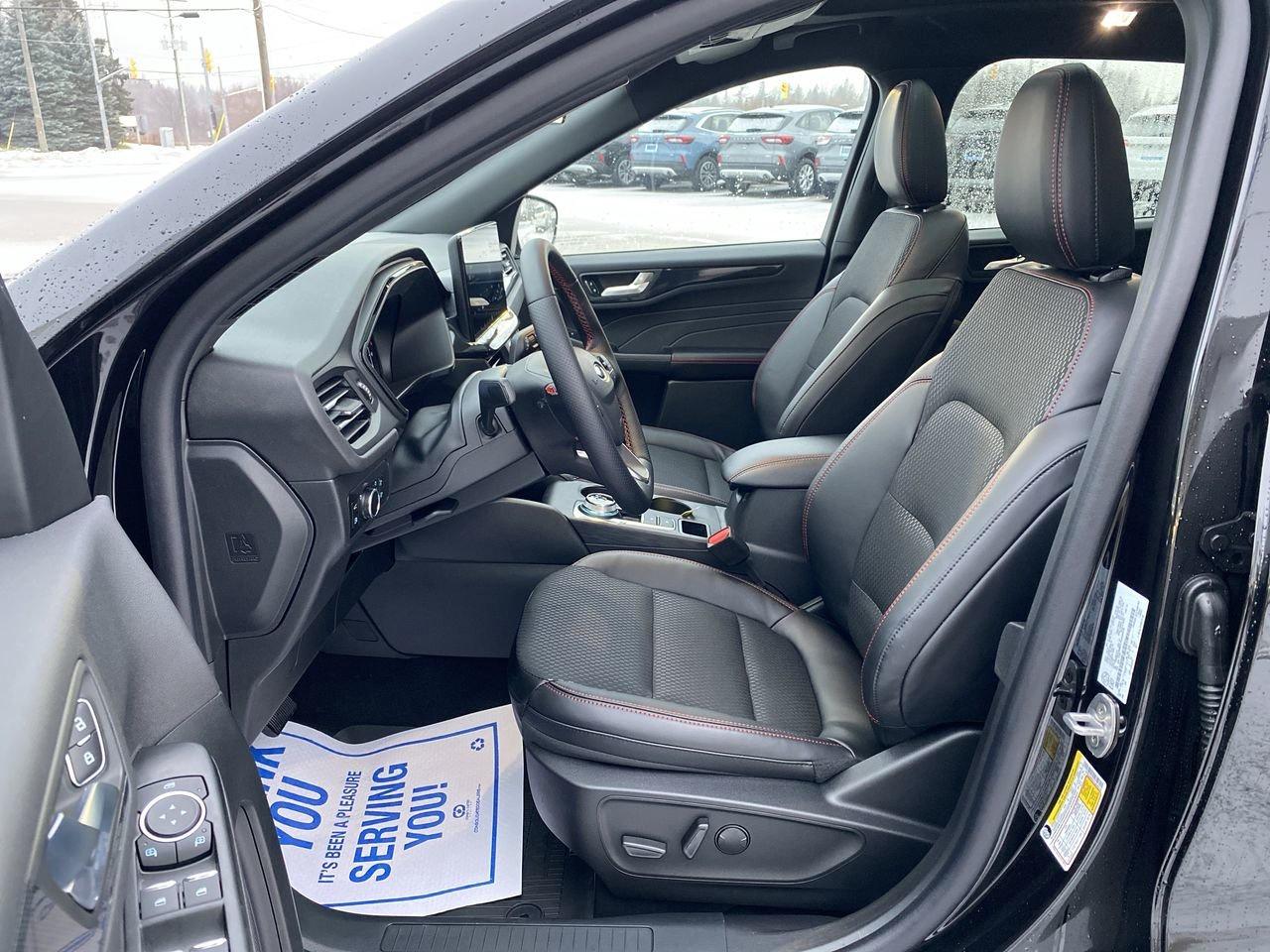 2026 Ford Escape Hybrid ST-LINE Photo