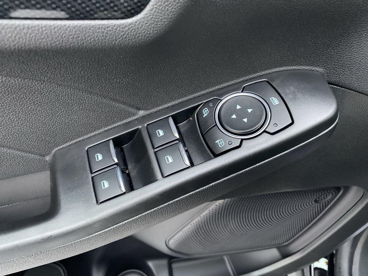 2026 Ford Escape Hybrid ST-LINE Photo