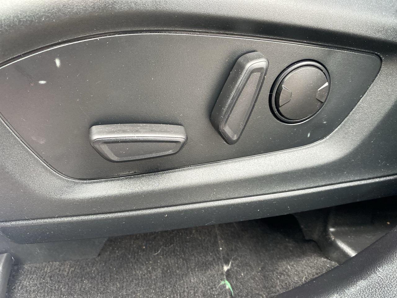 2020 Ford Explorer XLT Photo