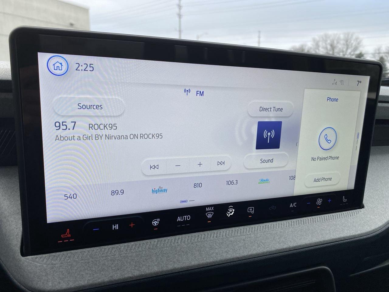 2026 Ford Maverick Hybrid XLT Photo