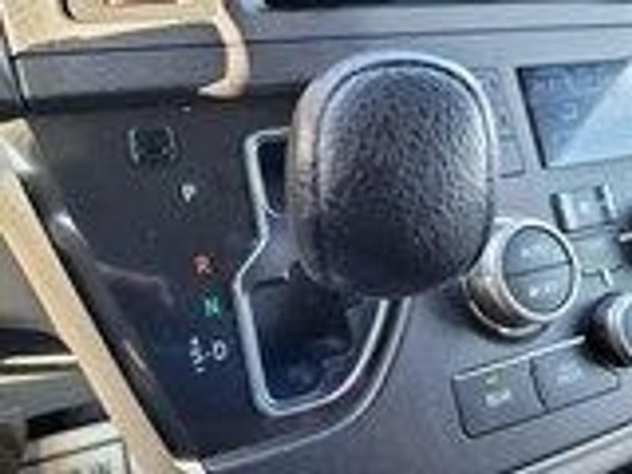 2020 Toyota Sienna LE 8 PASSENGER Photo