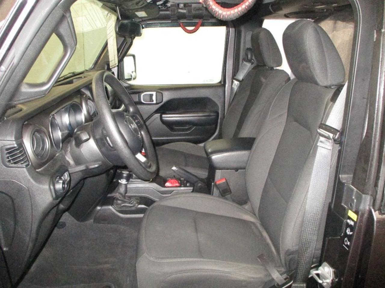 2021 Jeep Wrangler SPORT Photo