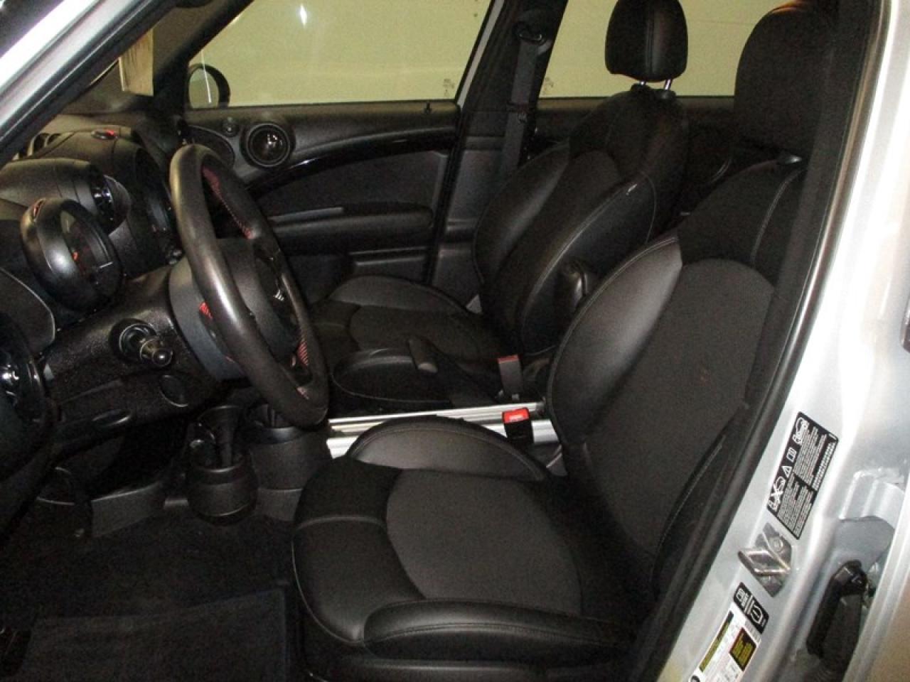 2015 MINI Countryman S ALL4 Photo