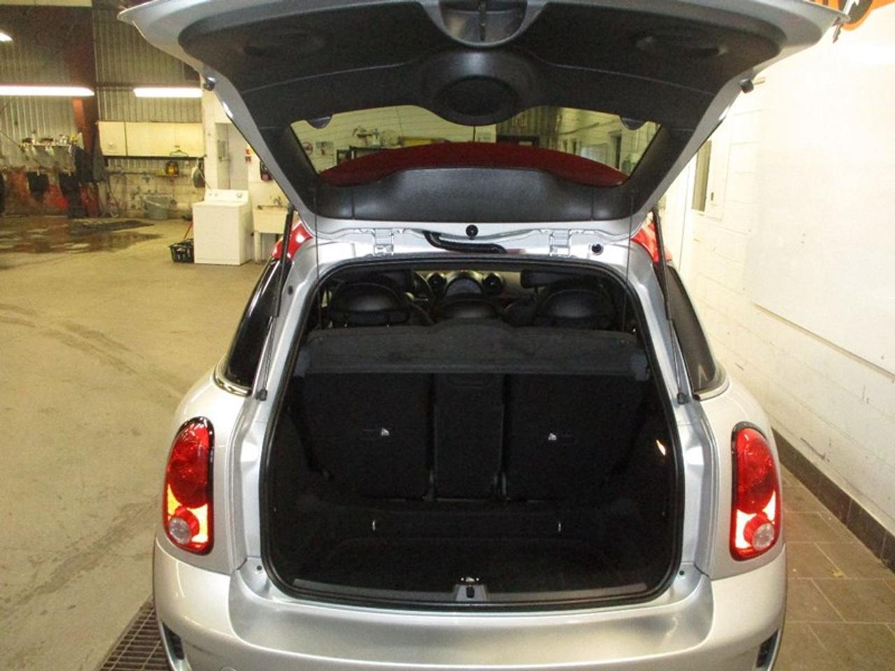 2015 MINI Countryman S ALL4 Photo