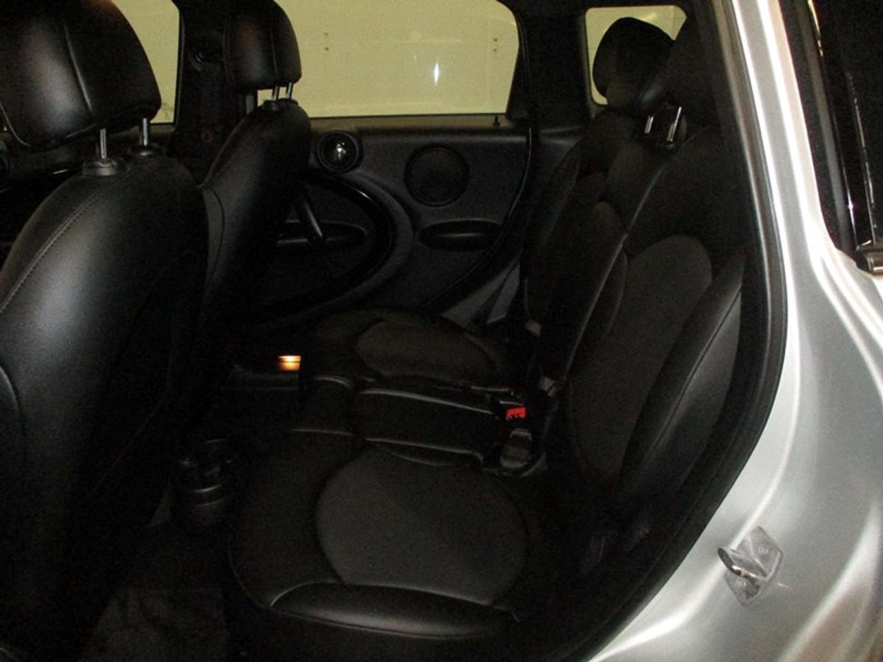 2015 MINI Countryman S ALL4 Photo
