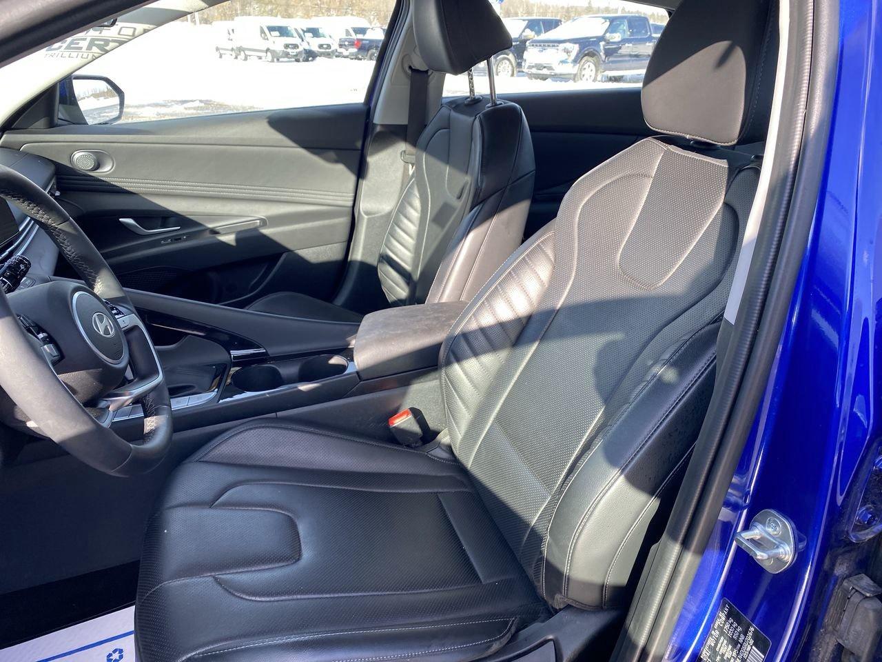 2024 Hyundai Elantra Luxury Photo