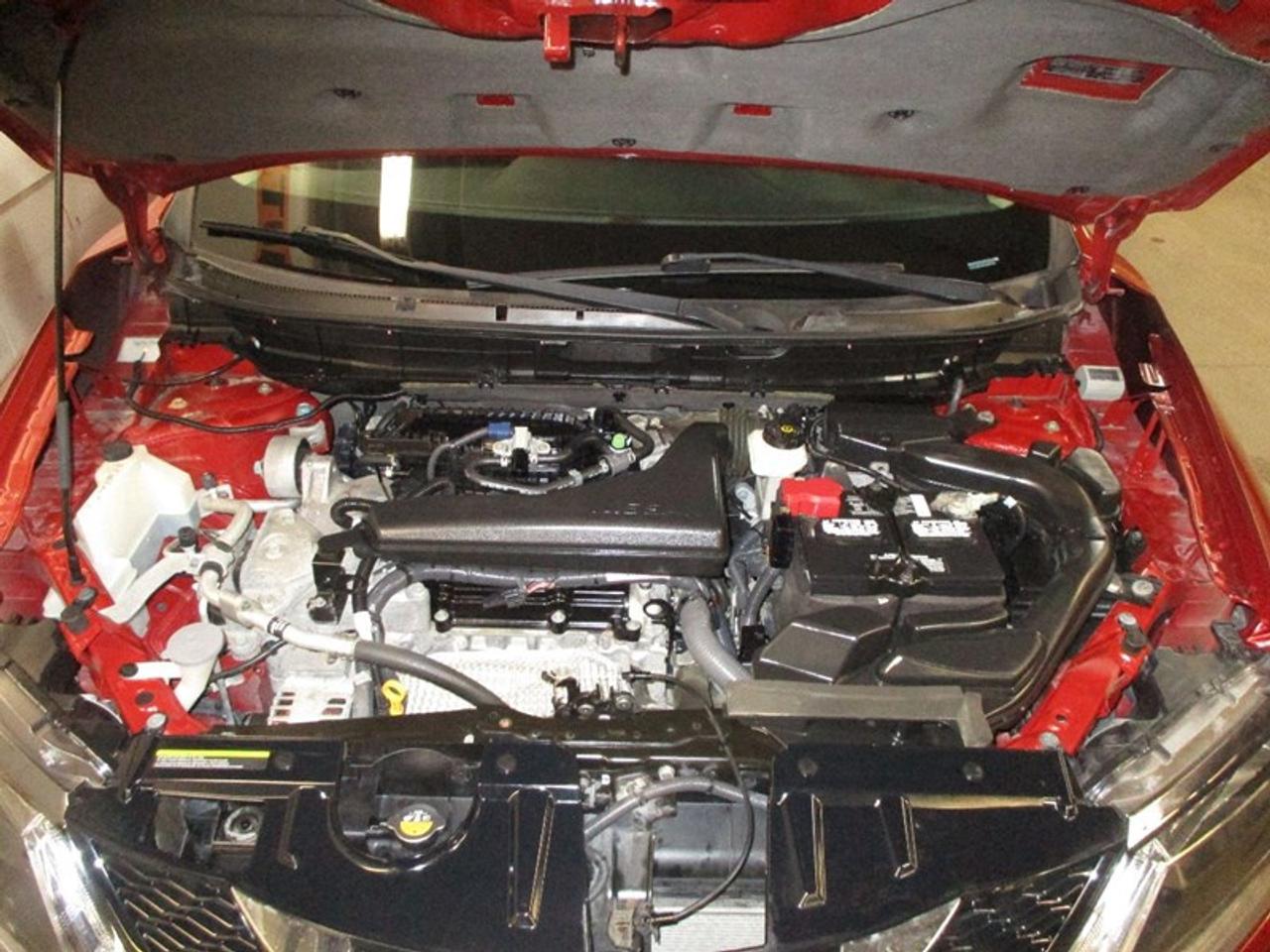 2014 Nissan Rogue SV Photo