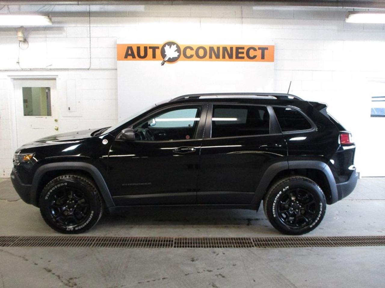 2019 Jeep Cherokee Trailhawk  4WD Photo5