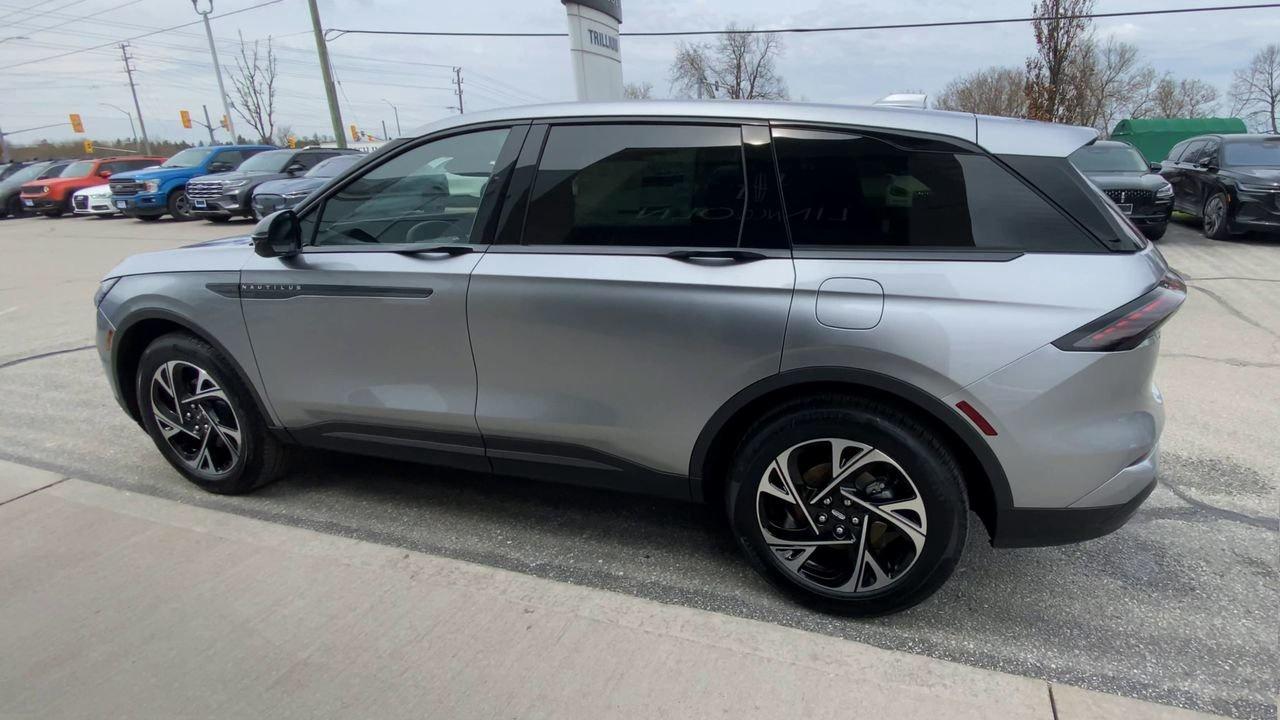 2025 Lincoln Nautilus Premiere Photo