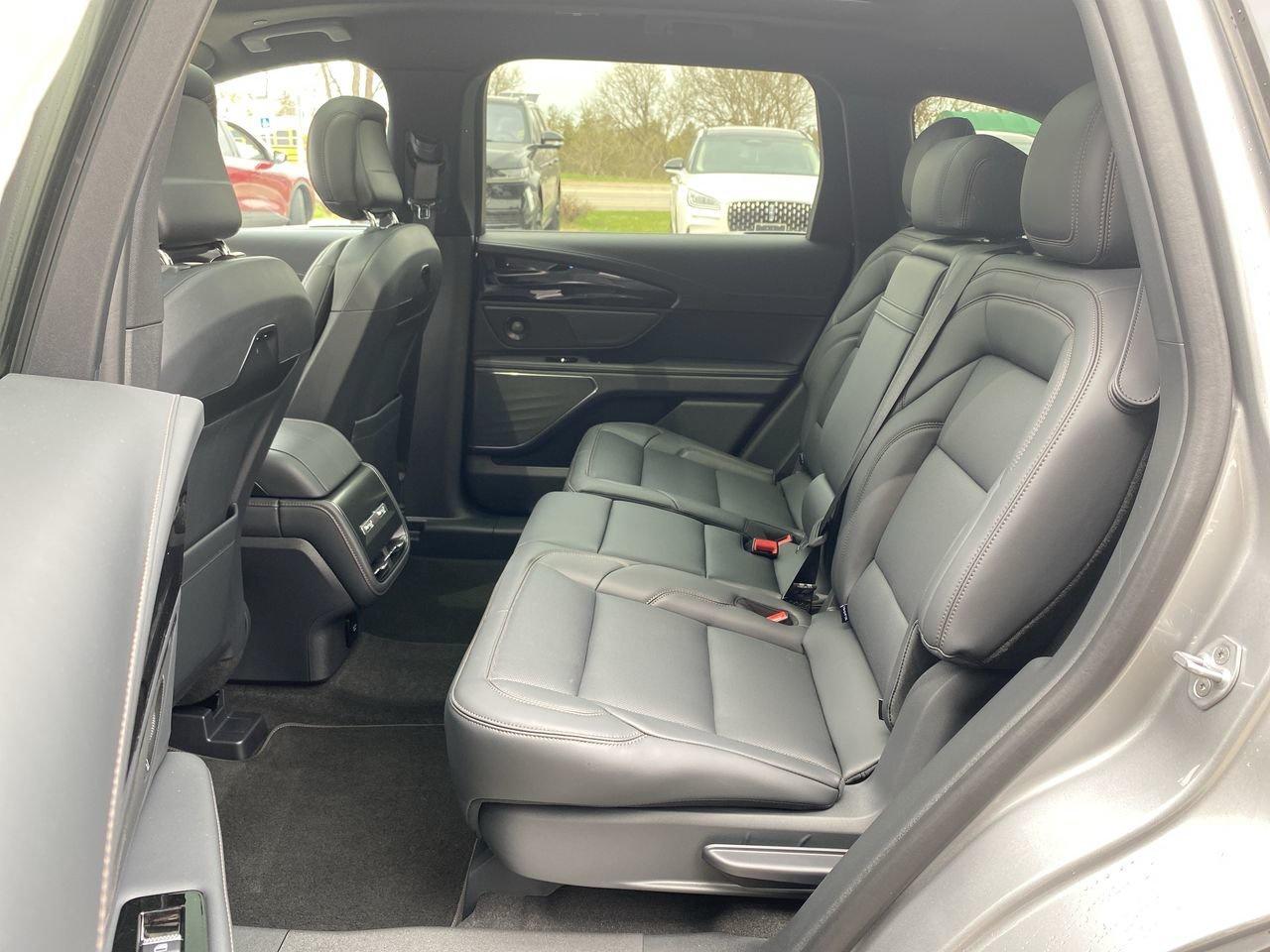 2025 Lincoln Nautilus Premiere Photo