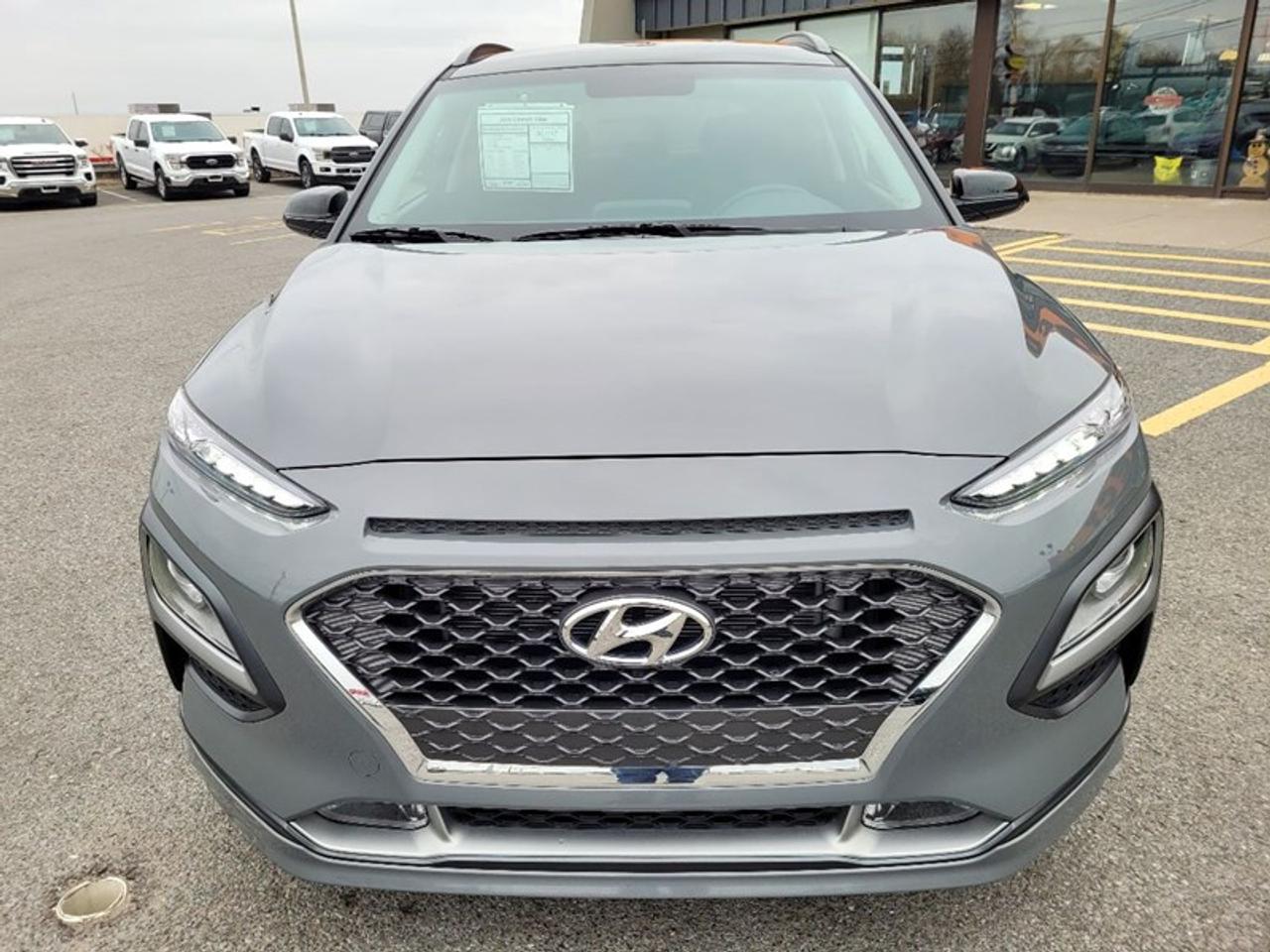 2021 Hyundai KONA LIMITED AWD Photo2