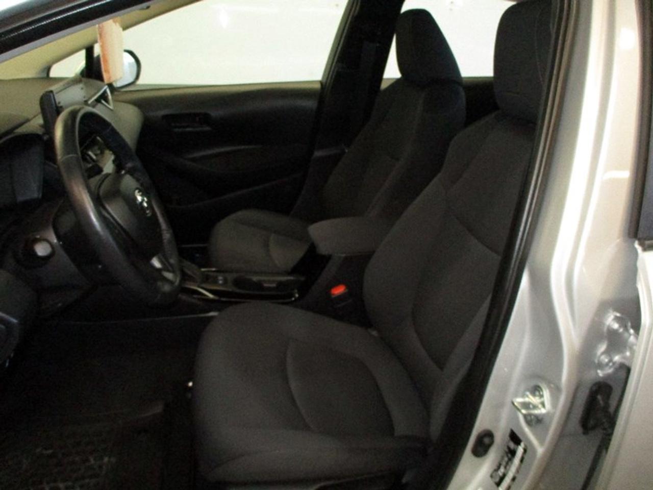 2022 Toyota Corolla LE Photo