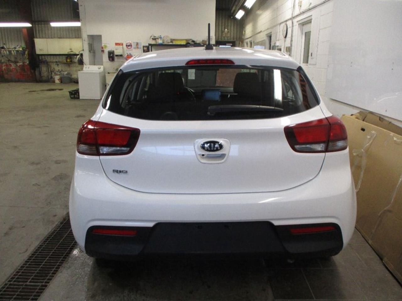 2021 Kia Rio5 S Photo
