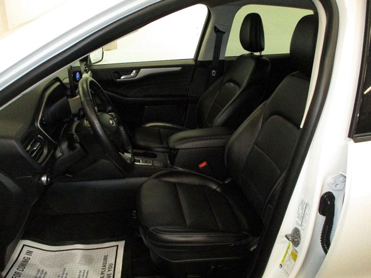 2021 Ford Escape SEL AWD Photo