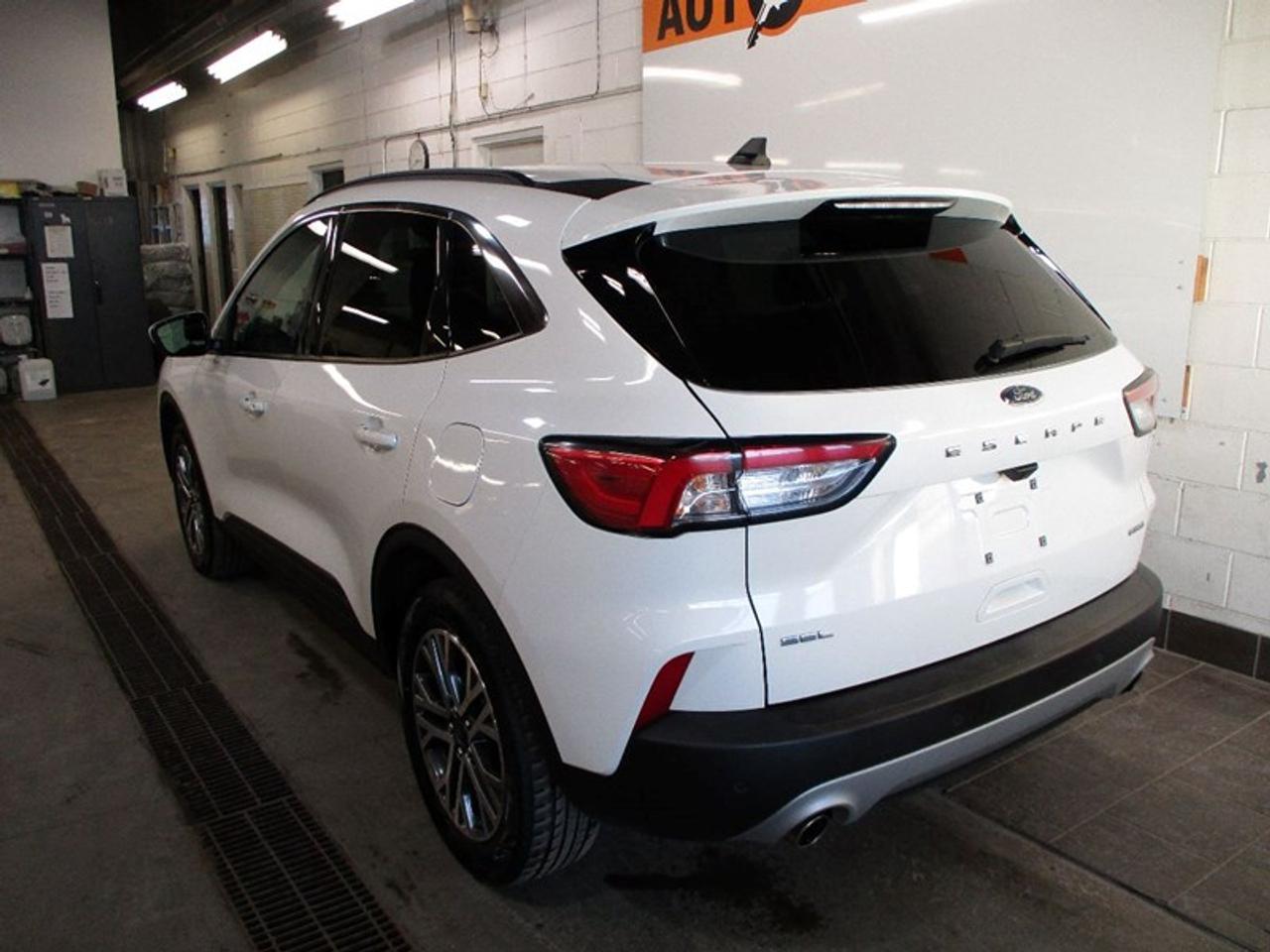 2021 Ford Escape SEL AWD Photo