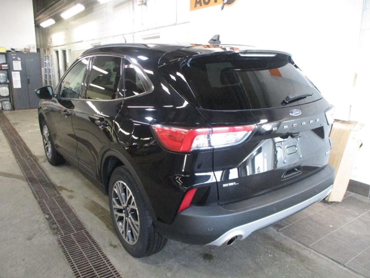 2021 Ford Escape SEL Photo