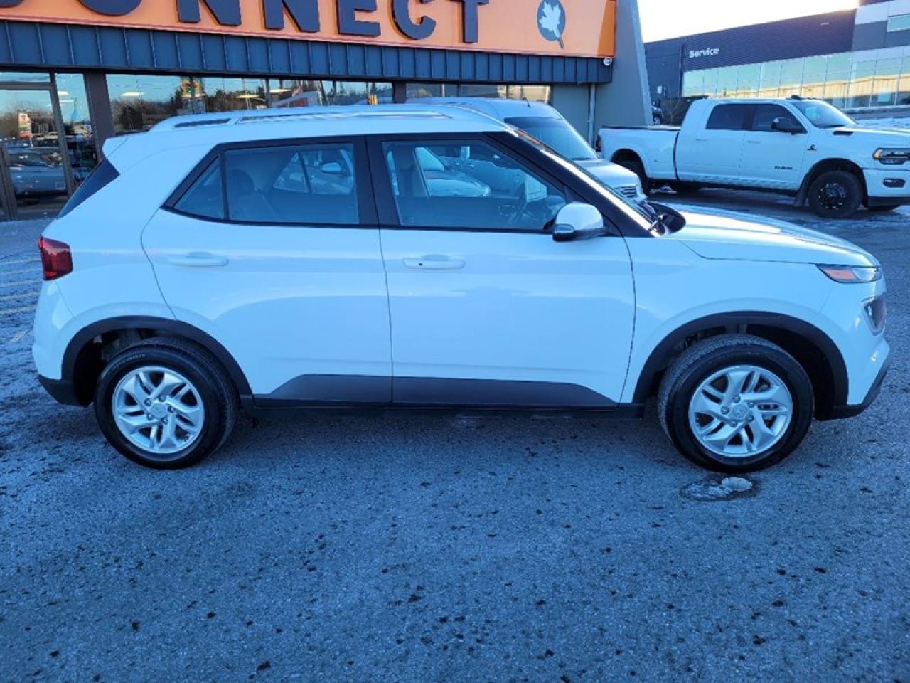 2021 Hyundai Venue  Photo4