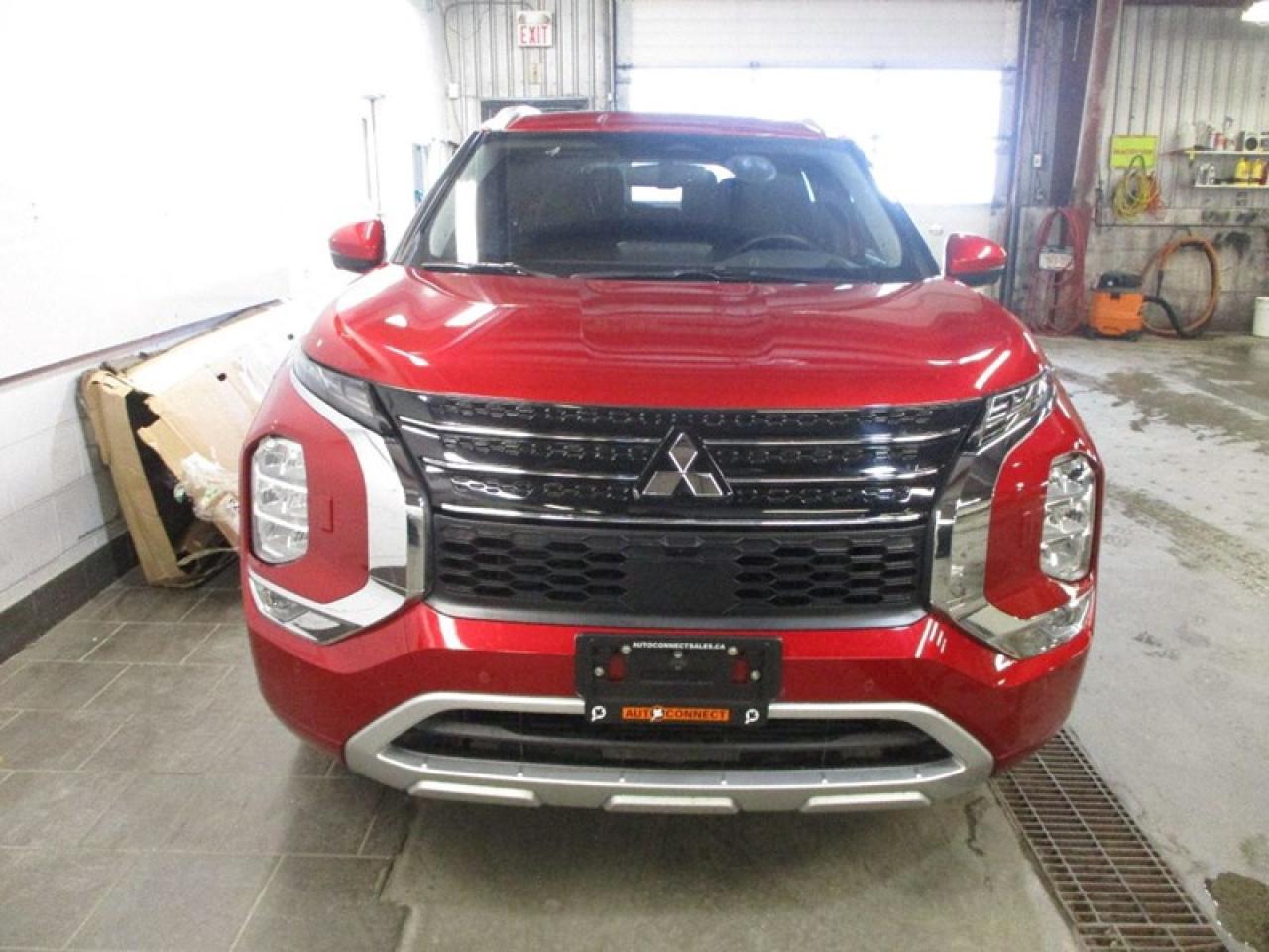 2022 Mitsubishi Outlander SEL AWD Photo3