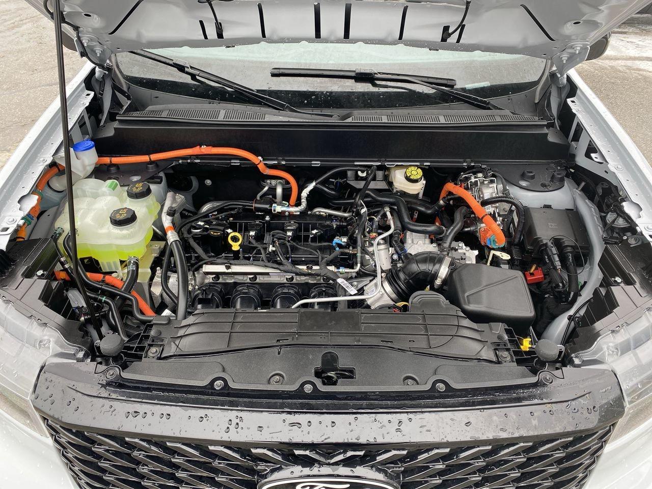 2025 Ford Maverick Hybrid XLT Photo