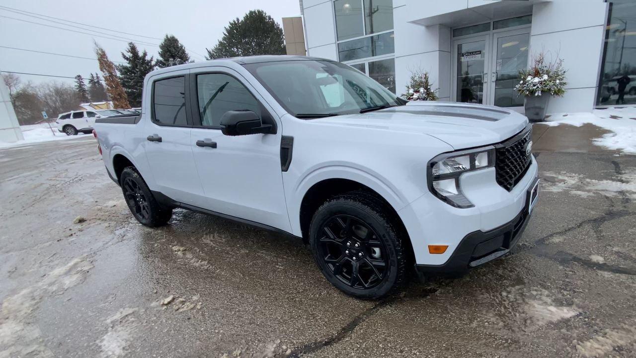 2025 Ford Maverick Hybrid XLT Photo1