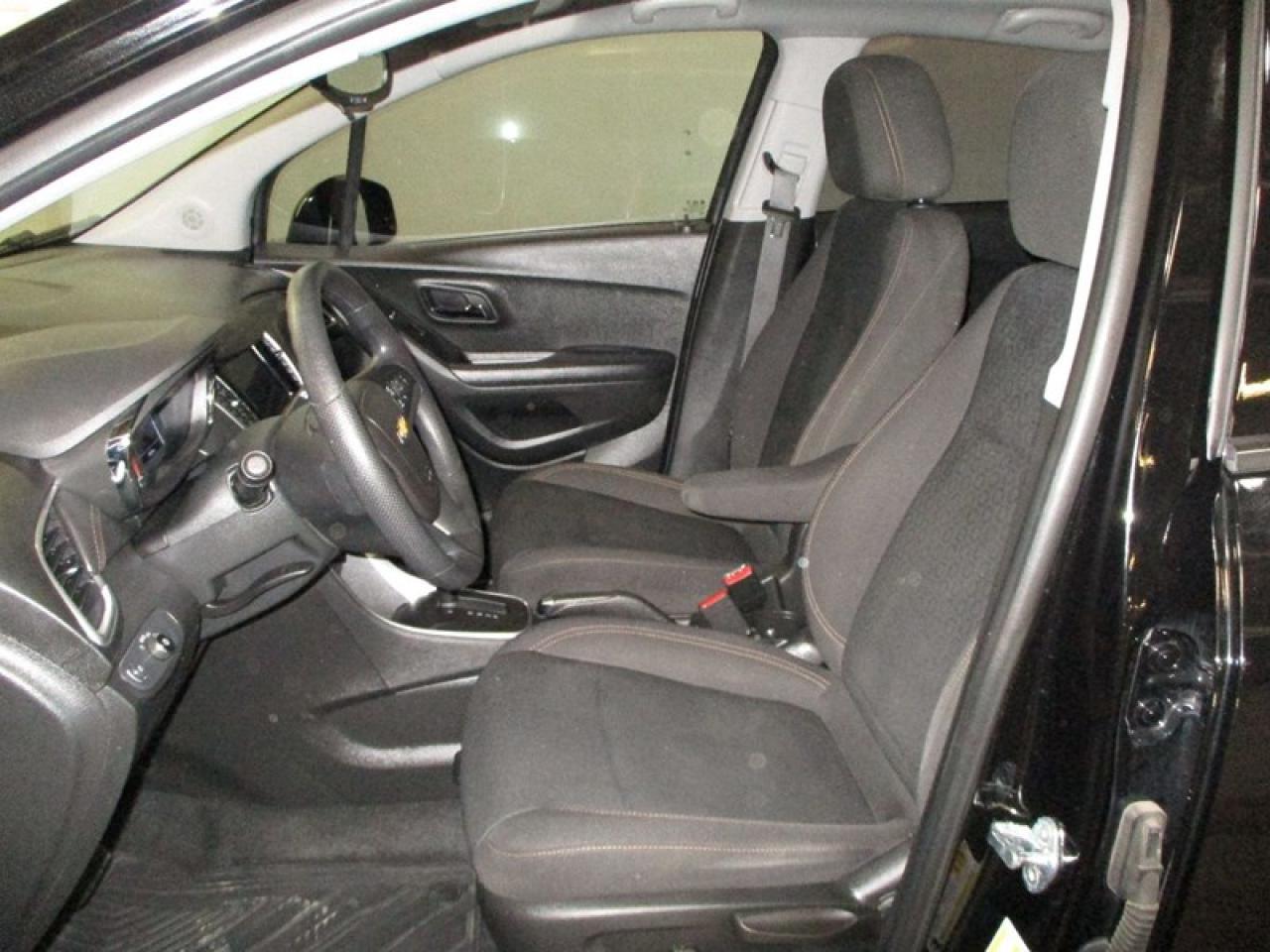 2020 Chevrolet Trax LS Photo