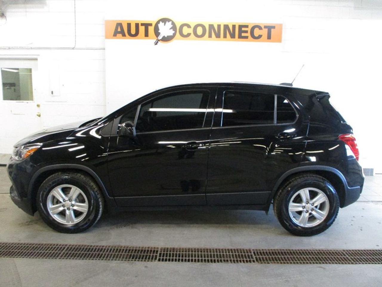 2020 Chevrolet Trax LS Photo1