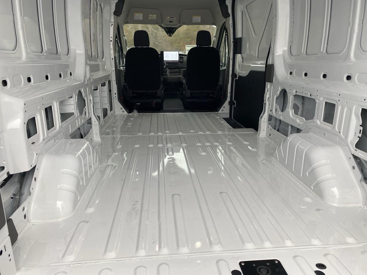 2026 Ford Transit T250 Sliding Pass 148 Photo