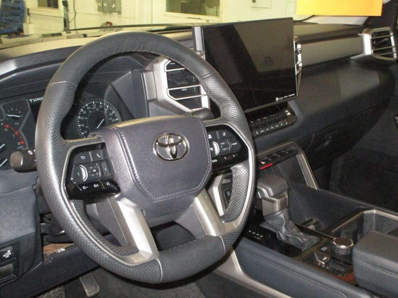 2022 Toyota Tundra Limited Double Cab Photo