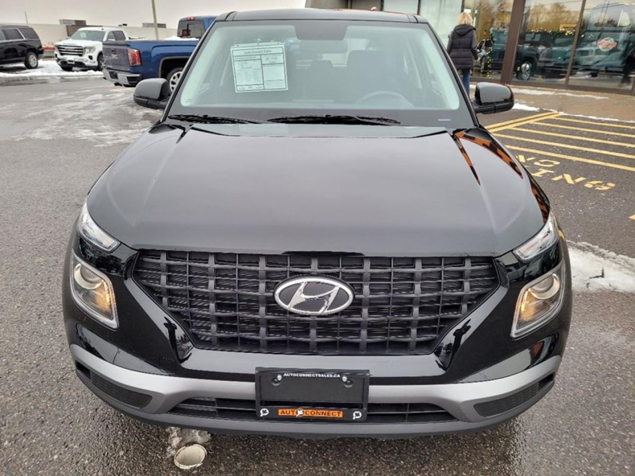 2022 Hyundai Venue SE Photo