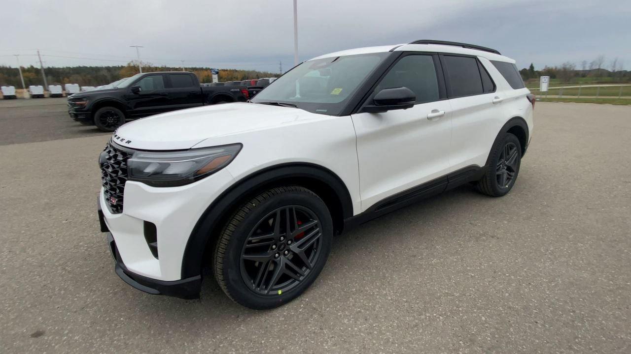 2026 Ford Explorer ST Photo