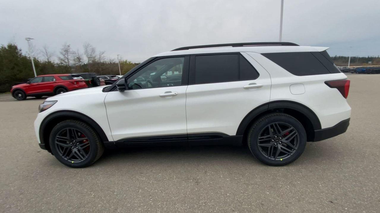 2026 Ford Explorer ST Photo
