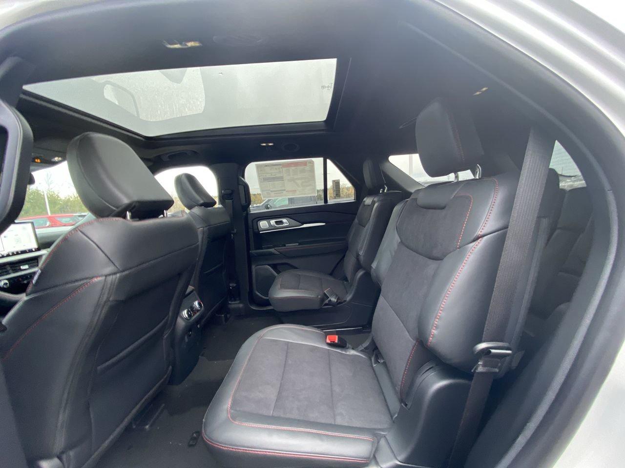 2026 Ford Explorer ST Photo