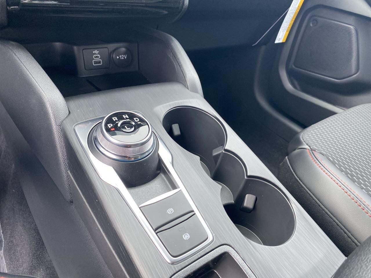 2026 Ford Escape ST-Line Photo