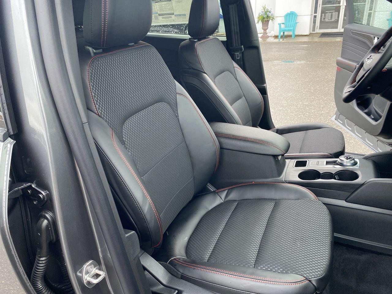 2026 Ford Escape ST-Line Photo