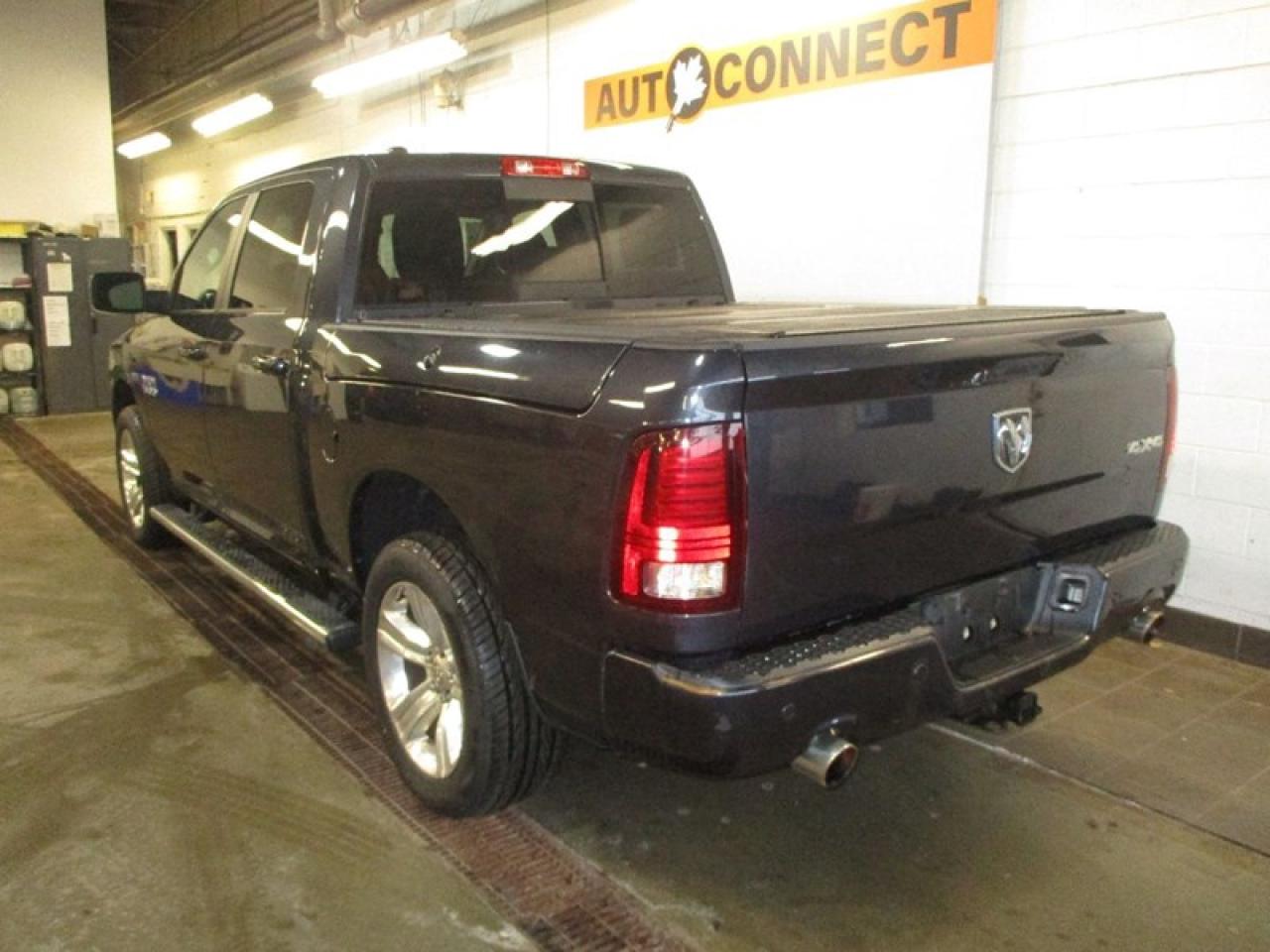 2017 RAM 1500 Sport Crew Cab Photo2