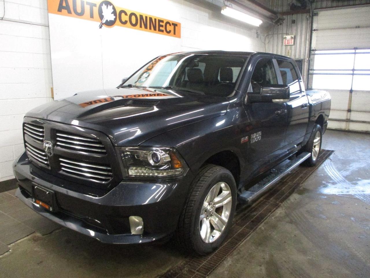2017 RAM 1500 Sport Crew Cab Photo0