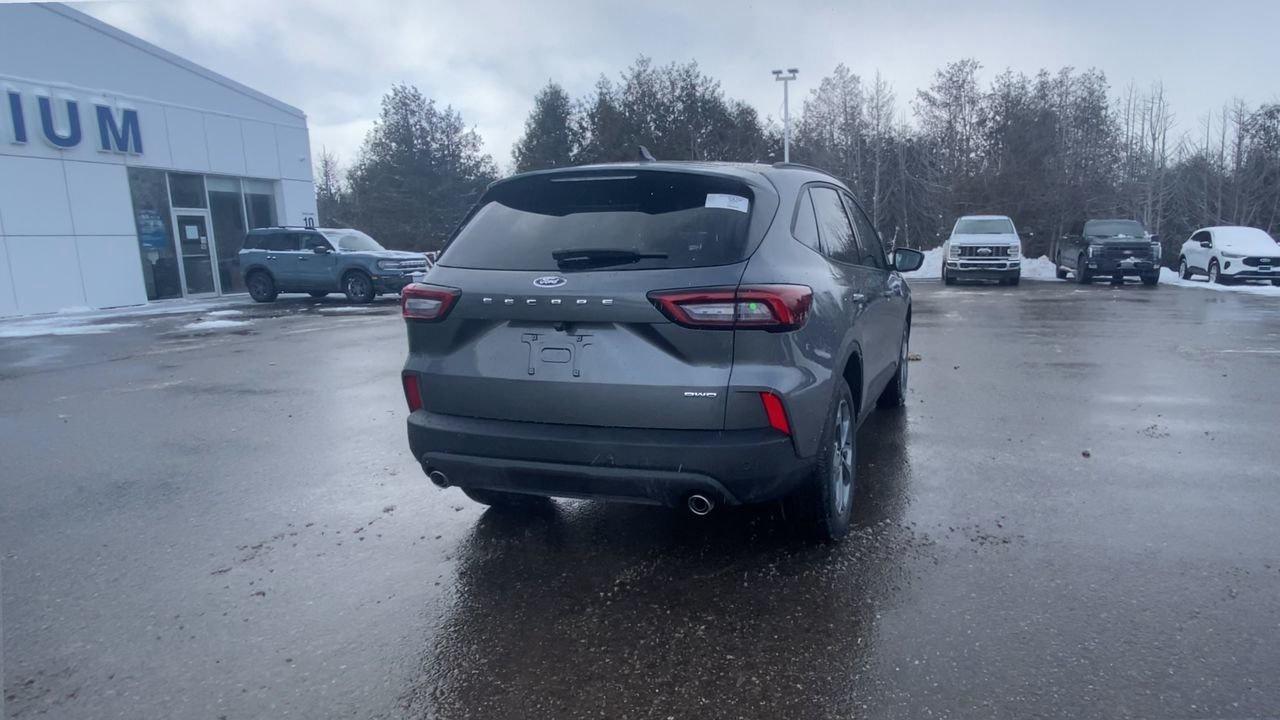 2026 Ford Escape ST-Line Select Photo