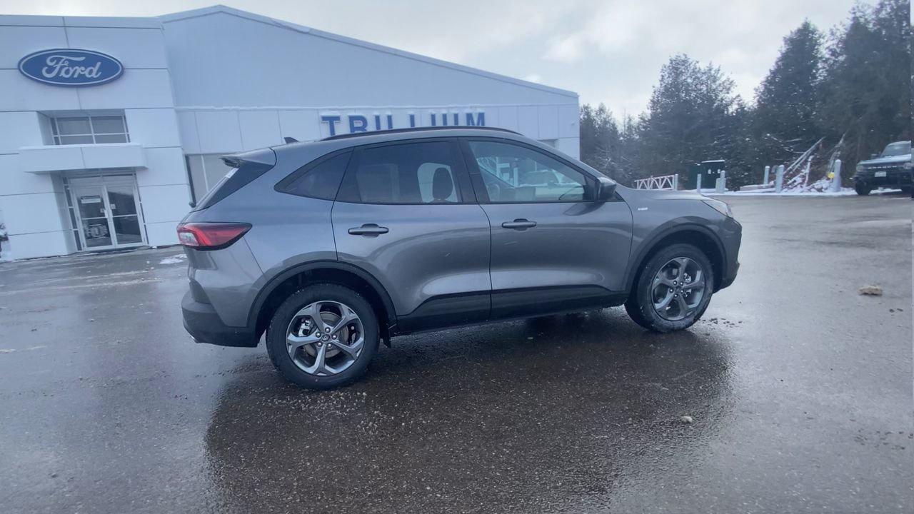 2026 Ford Escape ST-Line Select Photo