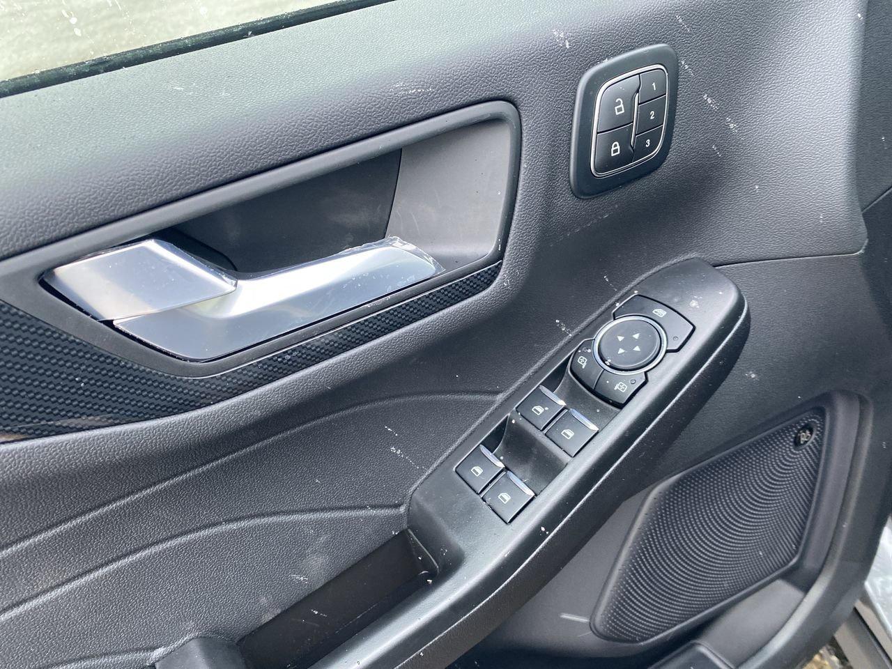 2026 Ford Escape ST-Line Select Photo