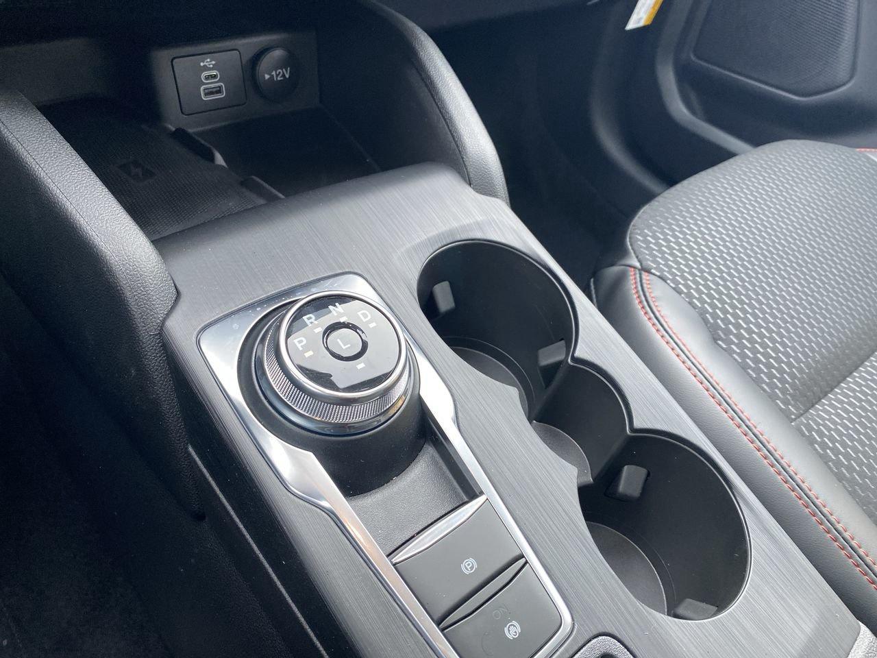 2026 Ford Escape ST-Line Select Photo