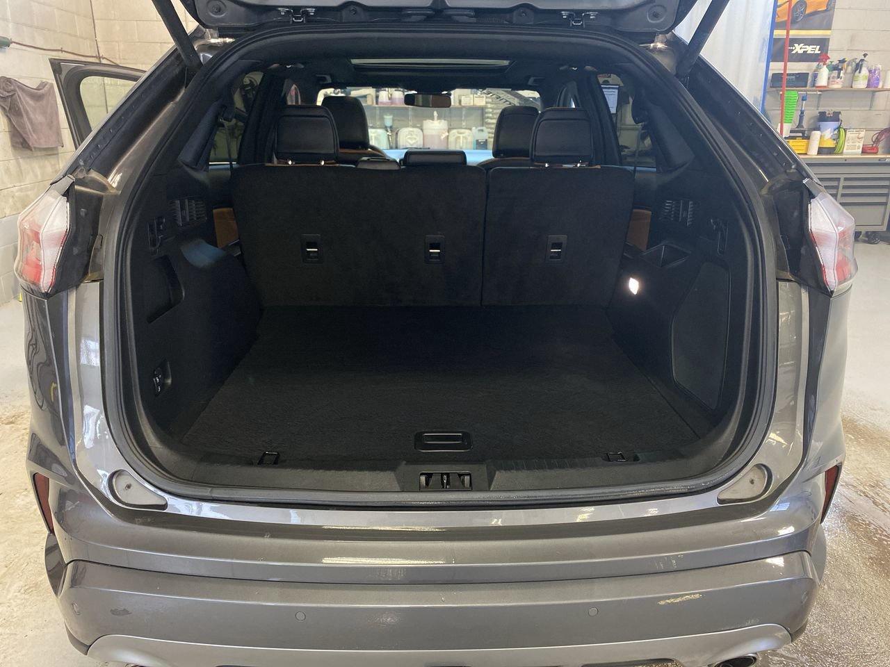 2024 Ford Edge Titanium Photo