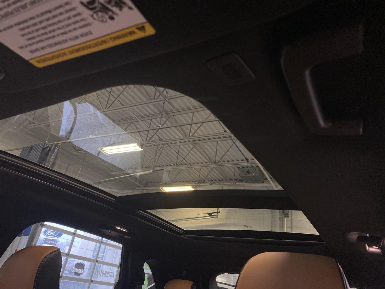 2024 Ford Edge Titanium Photo