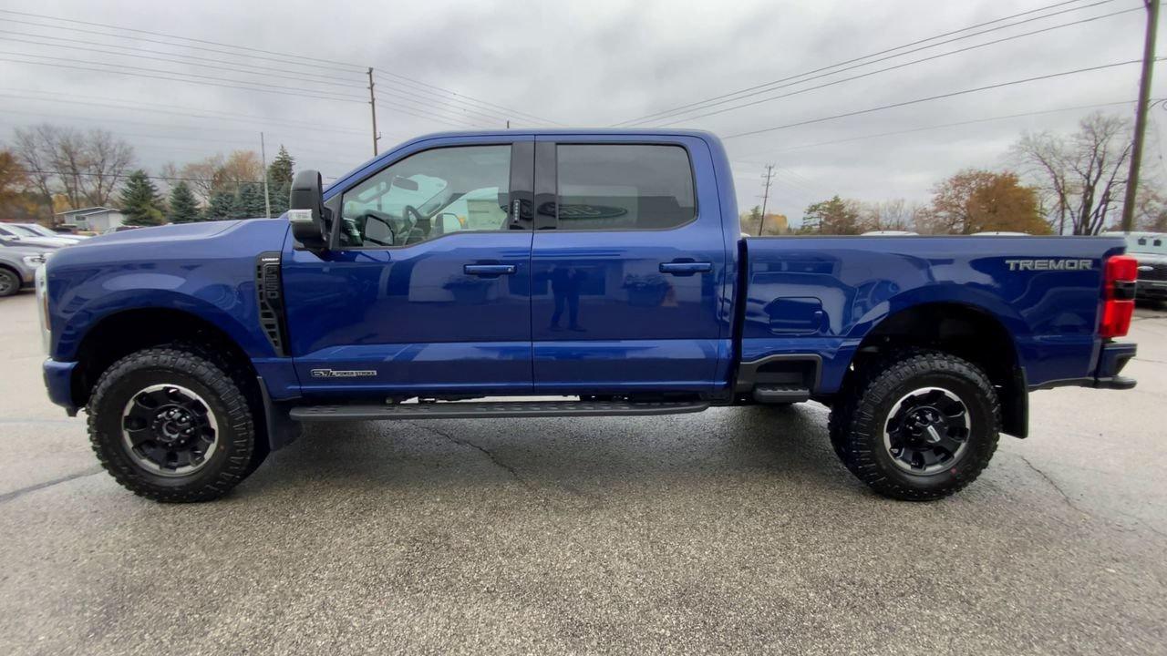 2026 Ford F-250 LARIAT Photo4