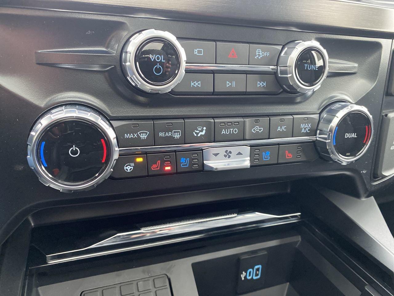 2026 Ford F-250 LARIAT Photo